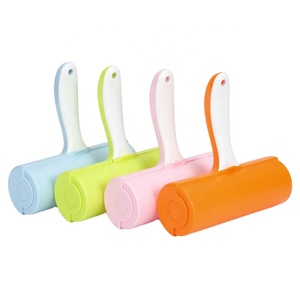 Rodillo quitapelusas manual desechable A2551 de 60 hojas, rodillo de papel adhesivo oblicuo para ropa, eliminación de pelusas y pelo, removedor de polvo de plástico - Product Image 2