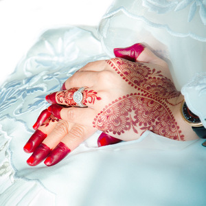 Hadiyah สติกเกอร์รอย<span class=keywords><strong>สัก</strong></span>เฮนน่า<span class=keywords><strong>สวย</strong></span>งามสไตล์อินเดียลายลูกไม้สีแดงรอยสักเฮนนาชั่วคราว<span class=keywords><strong>ลาย</strong></span><span class=keywords><strong>สัก</strong></span>สไตล์อินเดีย - Product Image 3