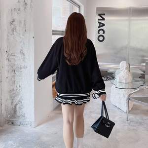 Chaqueta de béisbol Maco Plus Size para mujer, ropa de otoño de punto negra, ropa exterior femenina N8479 - Product Image 1