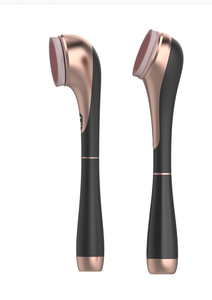 Brosses de bain longues MB001 en plastique et silicone avec éponge en bois pour le spa, les soins de la peau, le nettoyage et l'application sur la tête, construction en plastique - Product Image 5