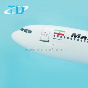 Modelo de Avión de Resina <span class=keywords><strong>Mahan</strong></span> Air A310 1:100, 47 cm, Artesanía de Resina Hecha a Mano - Product Image 3