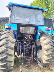 Tractor Fiat Usado N Holland SNH 1354 135hp 4 Ruedas Tractor Compacto para Huertos y Granjas Equipo Agrícola Maquinaria Agrícola - Product Image 2