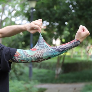 Manguitos ultrafinos sin costuras con estampado floral; Mangas protectoras solares aptas para tatuajes; Manguitos de ciclismo de verano para hombre y mujer - Product Image 4