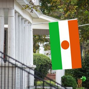 ธงประเทศไนเจอร์ ขนาด 3x5 ฟุต ทำจากโพลีเอสเตอร์ พร้อมห่วงทองเหลืองสองอัน แบบชั้นเดียว สำหรับแขวนผนัง ตกแต่งภายนอกและภายในอาคาร - Product Image 1