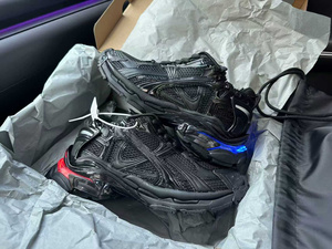 Zapatillas Chunky de Moda Antideslizantes, Calzado Casual Moderno para Caminar, Trotar y Hacer Deporte, Calzado Deportivo con Luces LED de Fibra de Poliéster, Estilo Balenciaga - Product Image 3