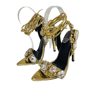 Nuevas Sandalias de Verano para Mujer 2024 con Diseño de Estrellas Europeas y Americanas, con Tira Puntiaguda y Detalles de Red, Estilo Industrial - Product Image 5