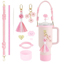 Ensemble d'accessoires réutilisables 4 pièces pour gobelet : Lanière, pendentif chaîne fleurie, base antidérapante en silicone, tube droit, motif nuage pour fête