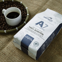 Haute demande Goût amer Grains de café torréfiés de haute qualité Haricots torréfiés A7 - 500g 100% Robusta Torréfaction moyenne