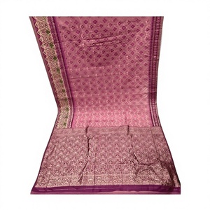 Sari traditionnel pour femmes Doria Spark en viscose - Évacuation de l'humidité et sans plis - Product Image 1