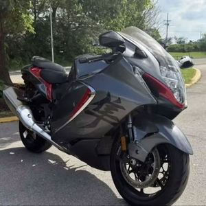 Moto sportive Suzuki <span class=keywords><strong>Hayabusa</strong></span> Édition 25e Anniversaire 2025 – Prête à rouler – En vente - Product Image 1