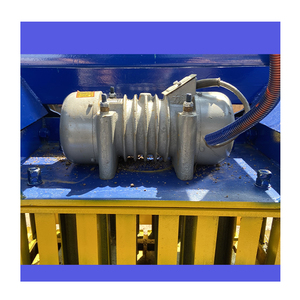 Bloques <span class=keywords><strong>de</strong></span> pared <span class=keywords><strong>de</strong></span> contención Venta directa <span class=keywords><strong>de</strong></span> fábrica Máquina <span class=keywords><strong>de</strong></span> bloques <span class=keywords><strong>de</strong></span> hormigón semiautomática <span class=keywords><strong>de</strong></span> la QTJ4-35 Producción <span class=keywords><strong>de</strong></span> ladrillos sólidos <span class=keywords><strong>de</strong></span> cemento - Product Image 4