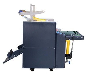 Laminateur thermique hydraulique et machine de marquage à froid SWFM-520T avec chauffage à l'huile pour impression UV et emballage - Product Image 4