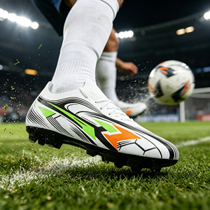 Chaussures de football personnalisées 2026, crampons FG AG avec nom et numéro personnalisables pour hommes, femmes et enfants – Idéales pour les matchs professionnels - Product Image 6
