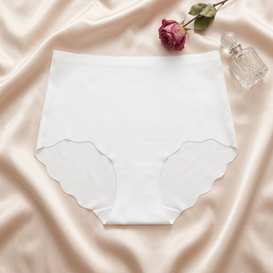 Women Seamless Ice <b>Silk</b> <b>Panties</b> High Waist Invisible Plus Size Underwear Scalloped Edge No Trace Yoga Ladies Briefs Wholesale - Product Image 3