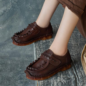 Chaussures décontractées pour femmes, style ethnique rétro, faites à la main, en cuir de vachette, à semelle souple, boutonnées, à coupe basse, confortables - Product Image 3