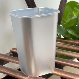 Gobelets à dessert en plastique transparent avec couvercles pour la présentation de parfaits, yaourts, puddings, mousses et glaces - Product Image 5