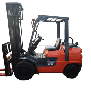 Secondhand for Forklift in Stock 3 Ton <b>Used</b> Original Japan Diesel Engine Rough Terrain Forklift for Sale FD30 - Product Image 1