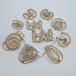 Nhà Sản Xuất Trung Quốc Nhà Cung Cấp Số Lượng Lớn Nguồn Cung Cấp Tùy Chỉnh Kẽm Hợp Kim U-Hình Dạng Seashell Bikini Khóa Con Sao Biển Kim Loại Khóa Cho Đồ Bơi - Product Image 1