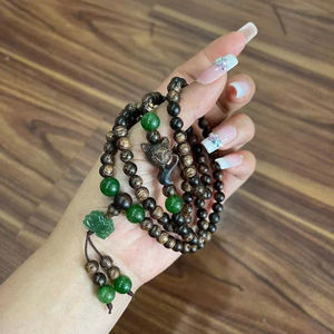 Bracelet de perles d'oud du Vietnam de la meilleure qualité, fabriqué à partir de bois d'agar, perles de prière en bois d'agar naturel - Product Image 1