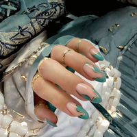 Chaque lot de 24 faux ongles en acrylique pressé luxueux, couvrant entièrement l'ongle, est pré-conçu avec du matériau ABS en forme de ballet pour l'art des ongles