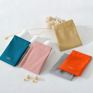 Nouveauté : Pochette de rangement en cuir PU rose avec logo personnalisé pour bijoux, portefeuille automatique, écouteurs et lunettes - Product Image 6