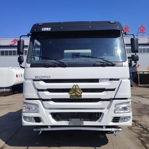 Camión Cisterna <span class=keywords><strong>de</strong></span> <span class=keywords><strong>Agua</strong></span> Usado Sinotruk Howo 6x4 8x4 10m3 8m3 con Motor Diésel <span class=keywords><strong>de</strong></span> <span class=keywords><strong>Segunda</strong></span> <span class=keywords><strong>Mano</strong></span> - Product Image 2