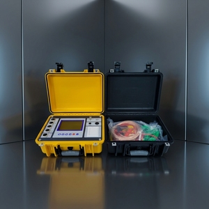 Testeur de capacité et d'inductance de batterie lithium-ion triphasée, testeur de capacité entièrement automatique, condensateur de puissance - Product Image 1