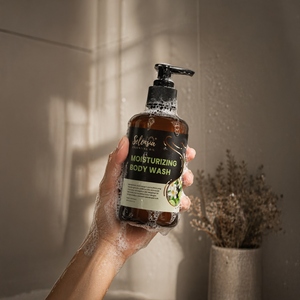 Extrait de parfum de bergamote pressé à froid naturel, vente en gros, approvisionnement en vrac, avec des bienfaits équilibrants pour la peau, pour les cosmétiques et les diffuseurs - Product Image 1