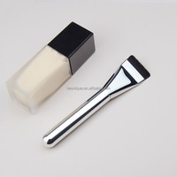 Pinceau de maquillage pour fond de teint Kabuki Pro en argent personnalisé de luxe Pinceau de maquillage pour fond de teint liquide de qualité supérieure unique à dessus plat
