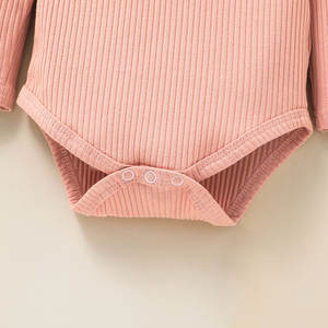 Conjunto de Ropa para Bebé en Oferta, Estilo Casual, Color Rosa Claro, con Pantalones Florales - Product Image 4