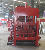Machine automatique hydraulique de fabrication de blocs de béton QT4-15 avec changement rapide de moule pour blocs creux, pleins et pavés