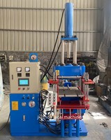 Machine de moulage par injection de caoutchouc à commande automatique, structure à quatre colonnes, système d'alimentation isolant, lithium