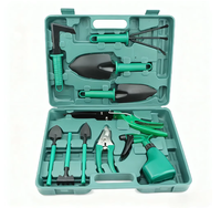 Juego de Herramientas de Jardinería de Plástico de Diez Piezas HYTD OEM Nuevo en Existencia con Pala, Rastrillo, Azada, Tijeras, Regadera - Herramientas de Jardín Multiusos