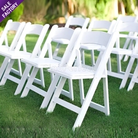 Chaises Pliantes en Résine Blanches Wimbledon Rembourrées pour Événements, Jardin, Fêtes de Mariage – Vente en Gros