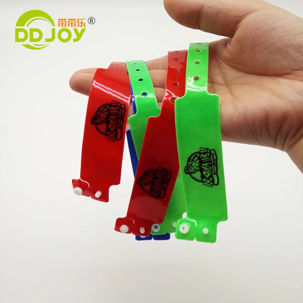 High Quality Waterproof One Time Use Reflective Plastic Bracelet