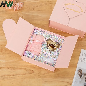 Portagioie magnetico a doppia porta di lusso personalizzato adatto per riporre gioielli e regalarli ai tuoi cari - Product Image 3