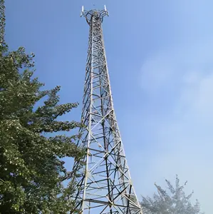 Feuer verzinkter Monopol-Zellturm mit Lichtern Elektrische Telekommunikation stürme