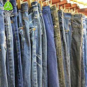 Jeans en denim d'occasion pour hommes, vêtements décontractés d'été, balles de vêtements usagés propres et bon marché, toutes tailles - Product Image 4
