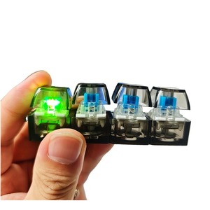 Llavero Transparente de Plástico con Luz, de 2, 3 o 4 Orificios, Juguete Portátil Antiestrés para Adultos y Adolescentes - Product Image 4