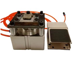 Machine pneumatique portative intégrée pour <span class=keywords><strong>le</strong></span> pliage d'angles <span class=keywords><strong>de</strong></span> plafond, pour la pliage <span class=keywords><strong>de</strong></span> profilés triangulaires et <span class=keywords><strong>de</strong></span> plaques alvéolaires, Origine Chine - Product Image 5