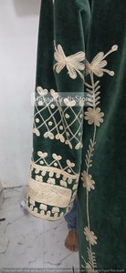 Robe élégante en velours vert à motif animalier imprimé, broderie main, manches longues, épaisse, pour femme, style pull-over, finition soignée - Product Image 2