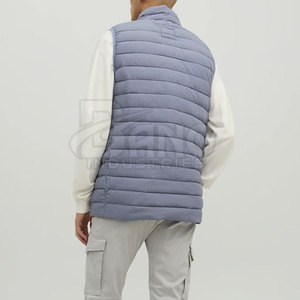 Gilet matelassé de haute qualité pour homme avec design unique, couleur unie, coque en nylon tricoté doux, décoration avec logo pour l'hiver Vente en ligne - Product Image 2