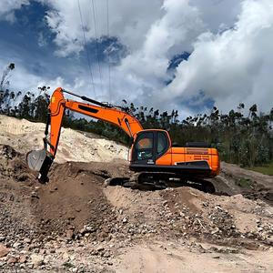 Excavatrice sur chenilles DEVELON DX245HD, capacité de la benne de 1,4 m³, vitesse nominale de 2000 tr/min, moteur hydraulique, pompe, engrenage pour l'exploitation minière - Product Image 2