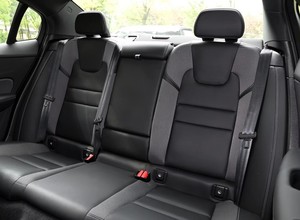 2024 Luxe CarVolvo <span class=keywords><strong>S60</strong></span> Sport Véhicule <span class=keywords><strong>Hybride</strong></span> Moyenne-Grande Berline 4 Portes 5 Places - Product Image 4