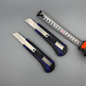 Utility Knife 18mm Stainless Steel Blade Blue Plastic Handle Office Supply Tool For Paper Cutting And Unpacking - Product Image 4
