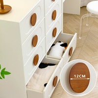 Commode de toilette minimaliste crème style rétro, meuble de rangement moderne simple en bois massif de style antique