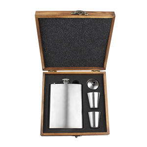 Set regalo personalizzato da 8 once fiaschetta nera e fiasconi in acciaio inossidabile con imbuto tazza di legno per diserbo regalo - Product Image 2
