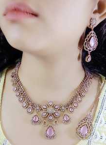 Conjunto de collar AD de calidad premium con acabado en mehendi, joyería AD de lujo, conjunto de collar para fiestas y bodas. - Product Image 3