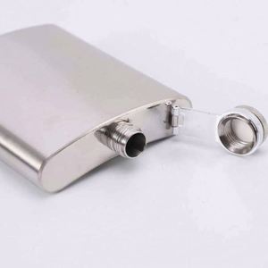 Modern Stainless Steel Vacuum Tumblers with Thermal Insulation and Leak-Proof Design - Product Image 3
