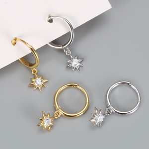 Boucles <span class=keywords><strong>d</strong></span>'oreilles étoile en <span class=keywords><strong>argent</strong></span> sterling 925 plaqué or 18 carats avec diamants CZ pour femme - Idéales pour le dropshipping - Product Image 3